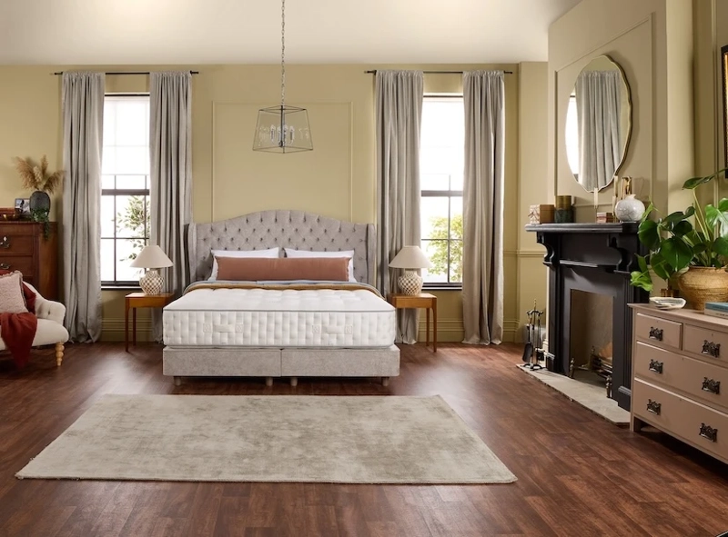 Harrison Spinks Diamond 25000 Divan